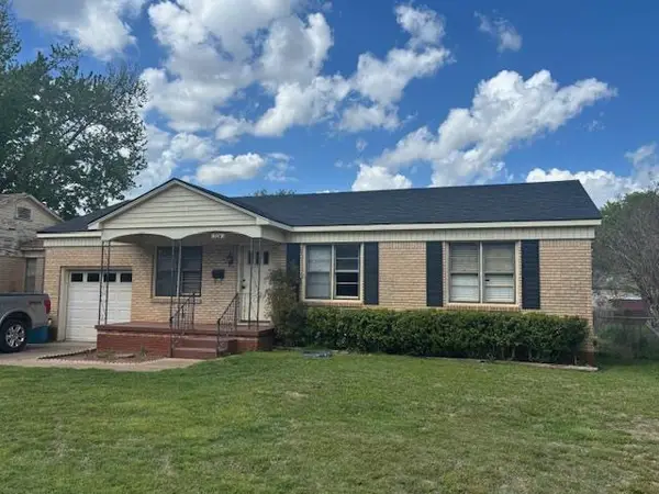 924 W Choctaw Street, Lindsay, OK 73052