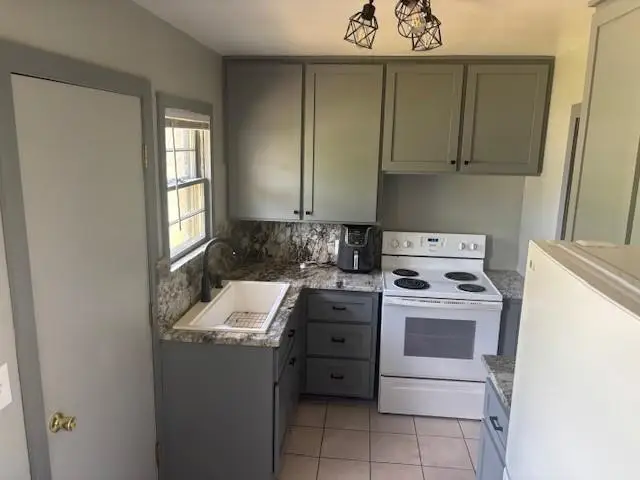 924 W Choctaw Street, Lindsay, OK 73052 - #3