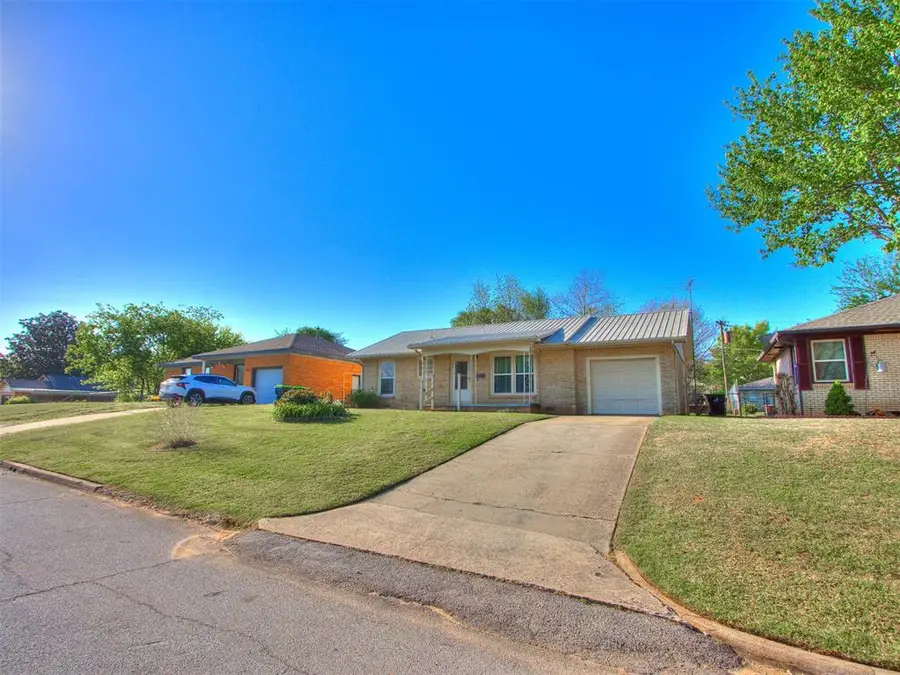 312 W Truman Place, Purcell, OK 73080 - #3