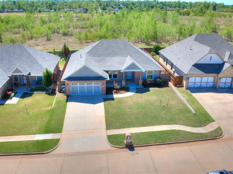 2304 E Kellan Court Terrace, Mustang, OK 73064 - #3