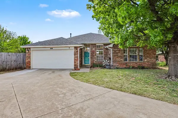 608 NW 174th Street, Edmond, OK 73012
