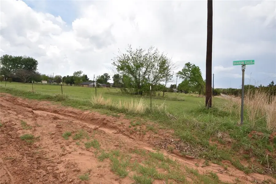3195 Sharon Gale Drive, Guthrie, OK 73044 - #2