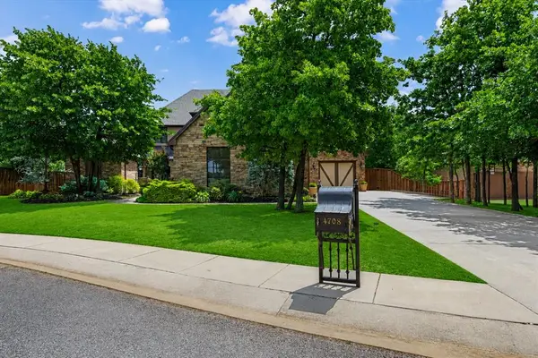 4708 Iron Horse Pass, Edmond, OK 73034
