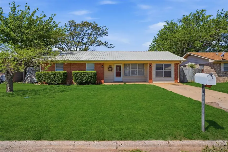 1511 D Street, Snyder, OK 73566 - #3