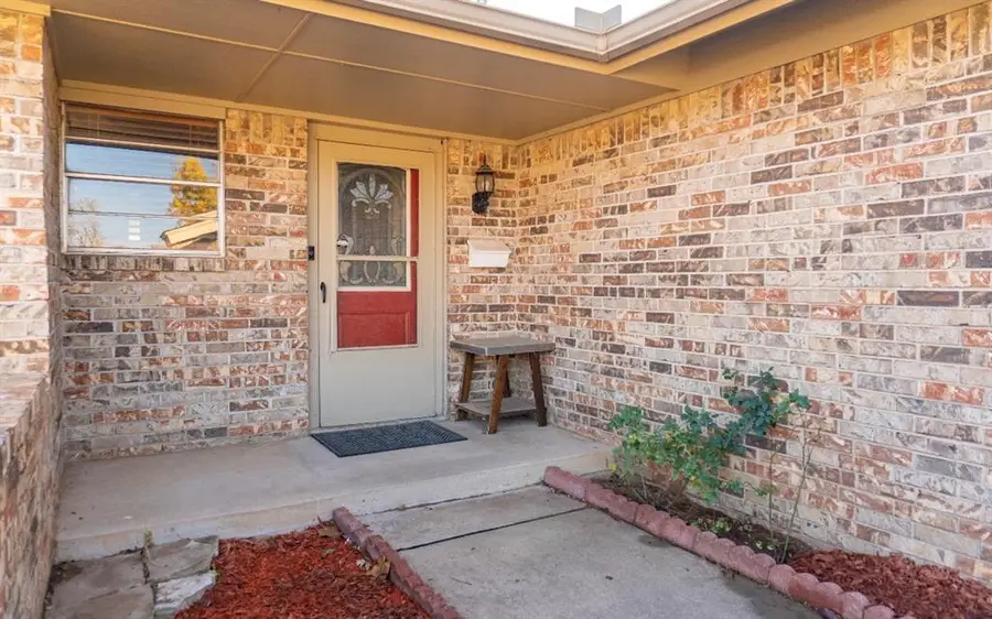 712 Anita Drive, Oklahoma City, OK 73127 - #2