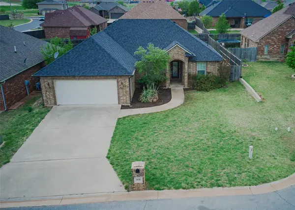 1430 Limestone Way, Elgin, OK 73538