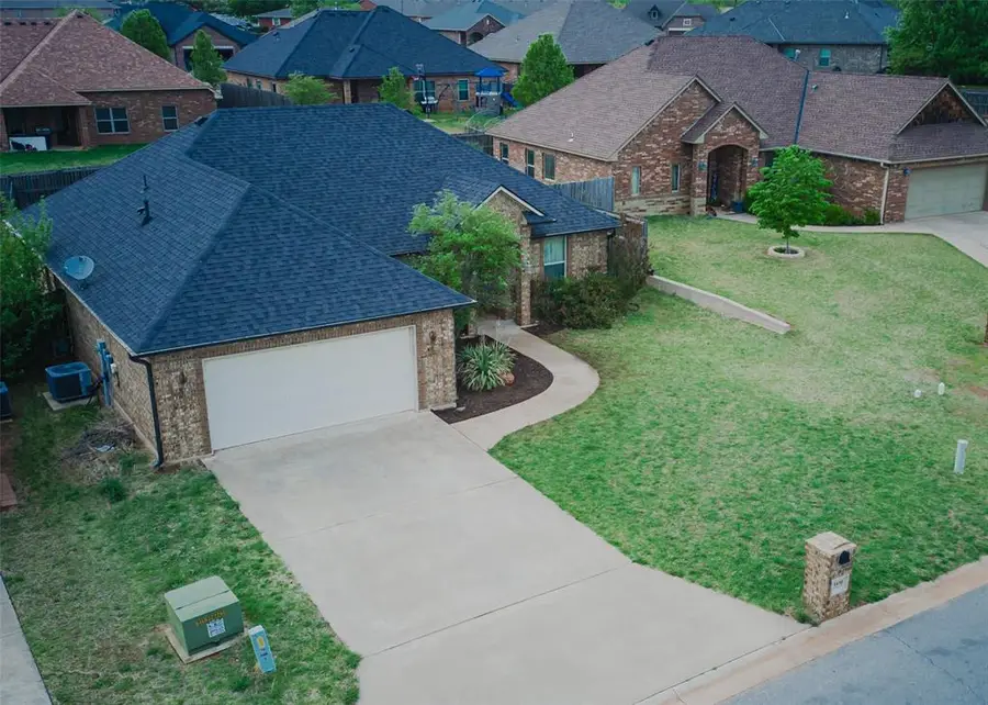 1430 Limestone Way, Elgin, OK 73538 - #2