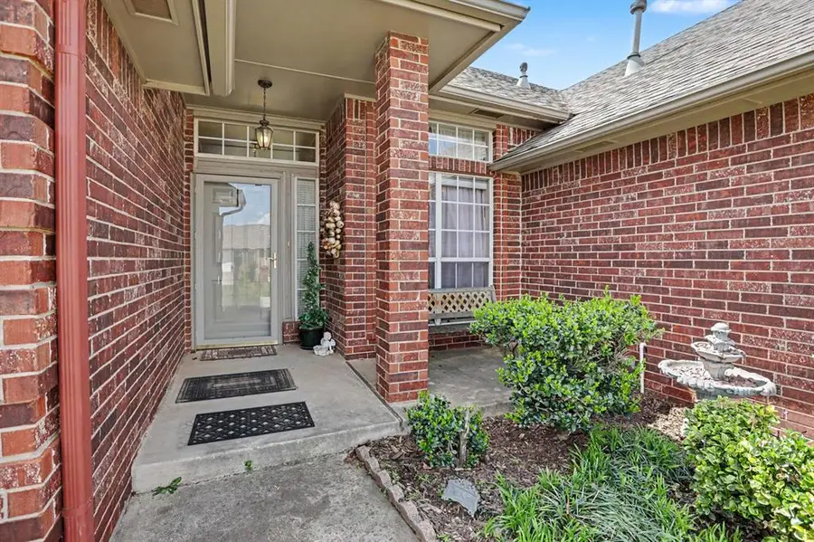 720 W Alamo Way, Mustang, OK 73064 - #3