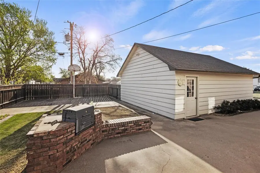 501 E Walnut Street, Fairview, OK 73737 - #3