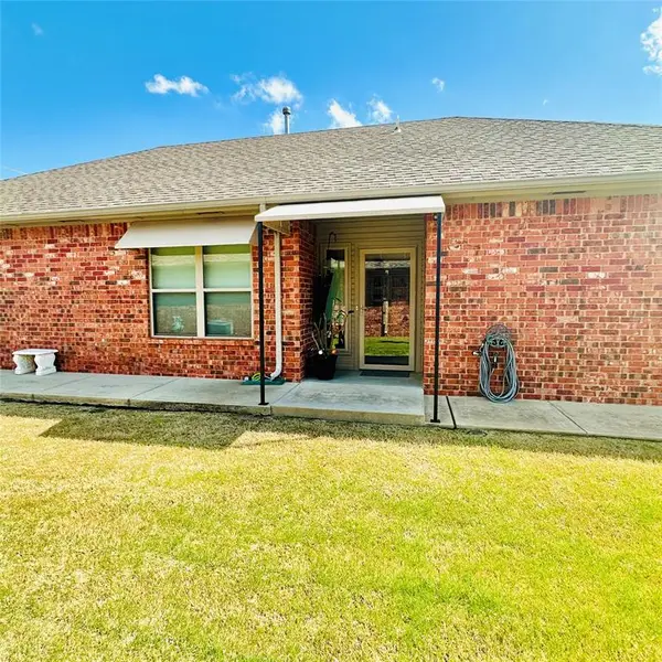 9208 Roadrunner Avenue, Oklahoma City, OK 73139