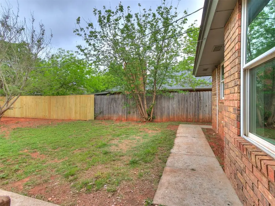 11101 N Miller Avenue, Oklahoma City, OK 73120 - #2