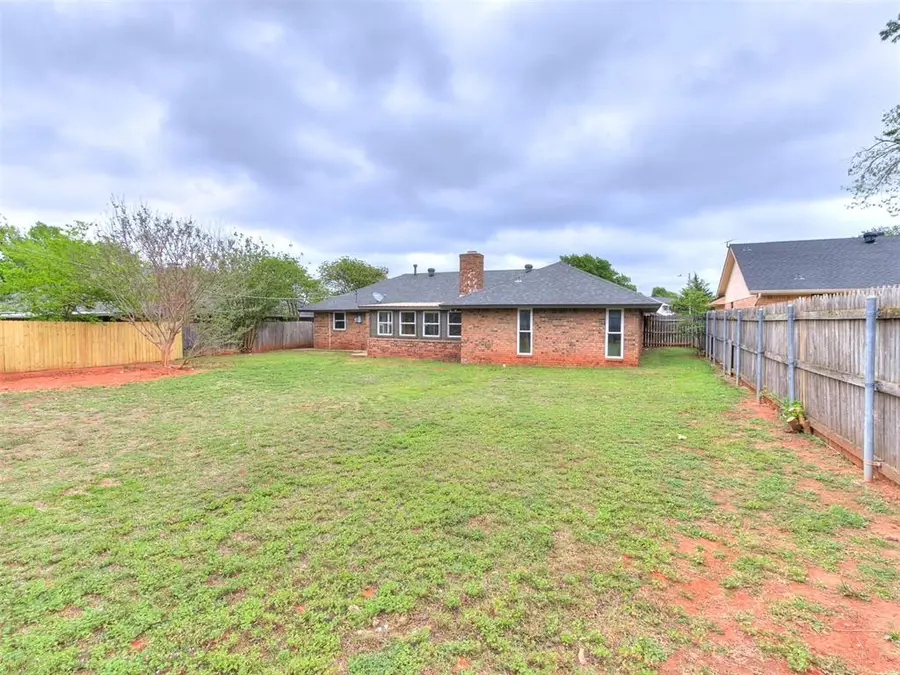 11101 N Miller Avenue, Oklahoma City, OK 73120 - #3