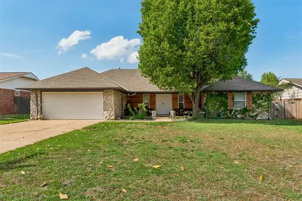 1305 Smiling Hill Boulevard, Edmond, OK 73013