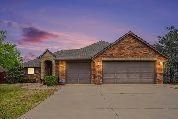16105 Bravado Place, Edmond, OK 73013