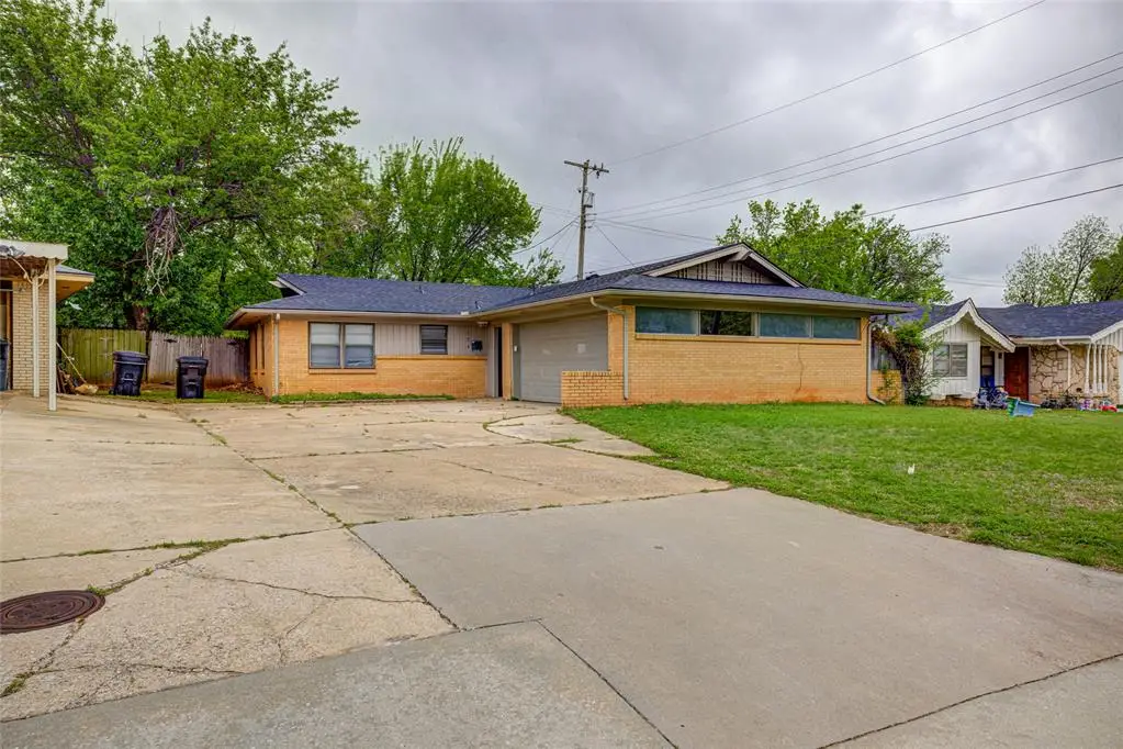 104 Oakside Drive, Moore, OK 73160 - #1