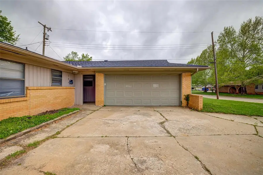 104 Oakside Drive, Moore, OK 73160 - #3