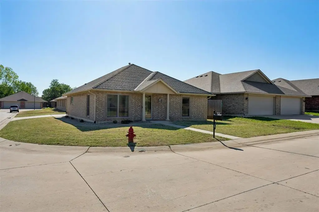 4300 Stonehaven Drive, Del City, OK 73115 - #1