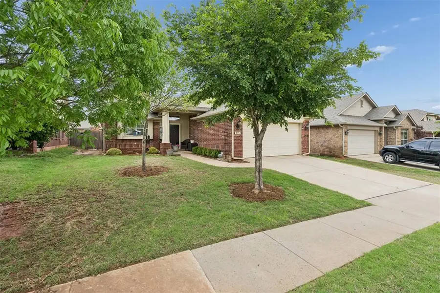 915 Ringwood Street, Norman, OK 73069 - #2