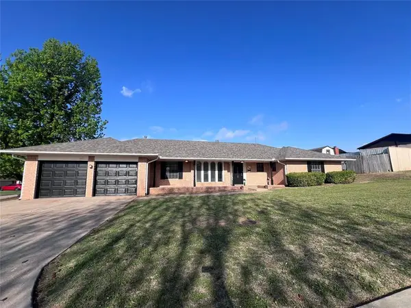 709 Glenmanor Drive, Midwest City, OK 73110