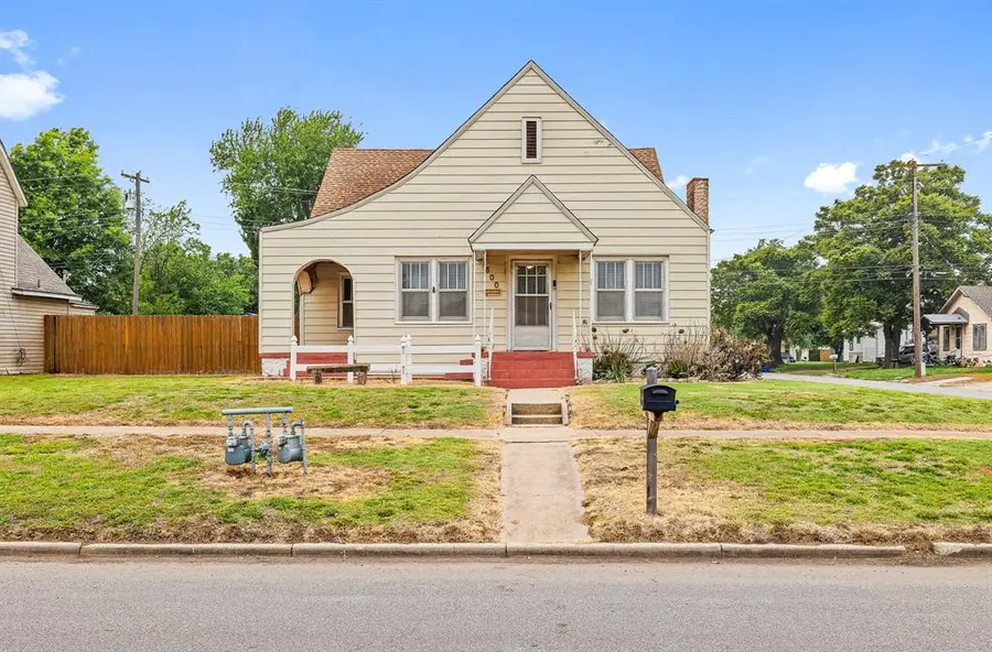 800 S Bickford Avenue, El Reno, OK 73036 - #2