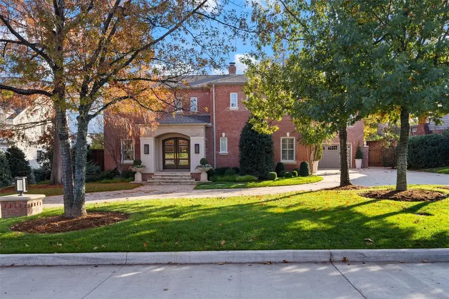 1202 Larchmont Lane, Nichols Hills, OK 73116 - #2