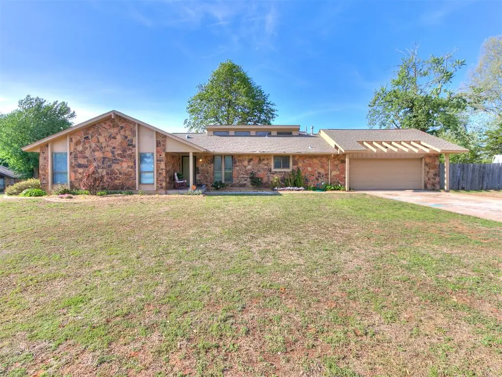 1712 Plumb Drive, Midwest City, OK 73130 - #1