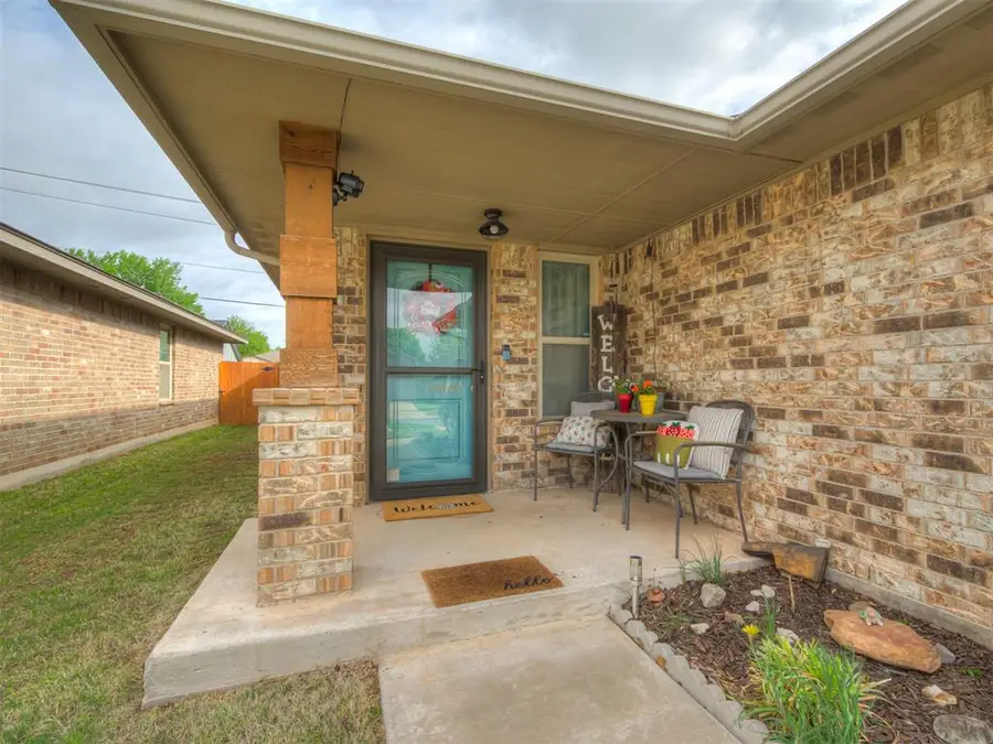 11525 SW 8th Circle, Yukon, OK 73099 - #2