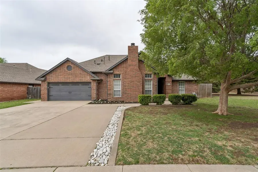 501 Sparrow Hawk, Edmond, OK 73003 - #2