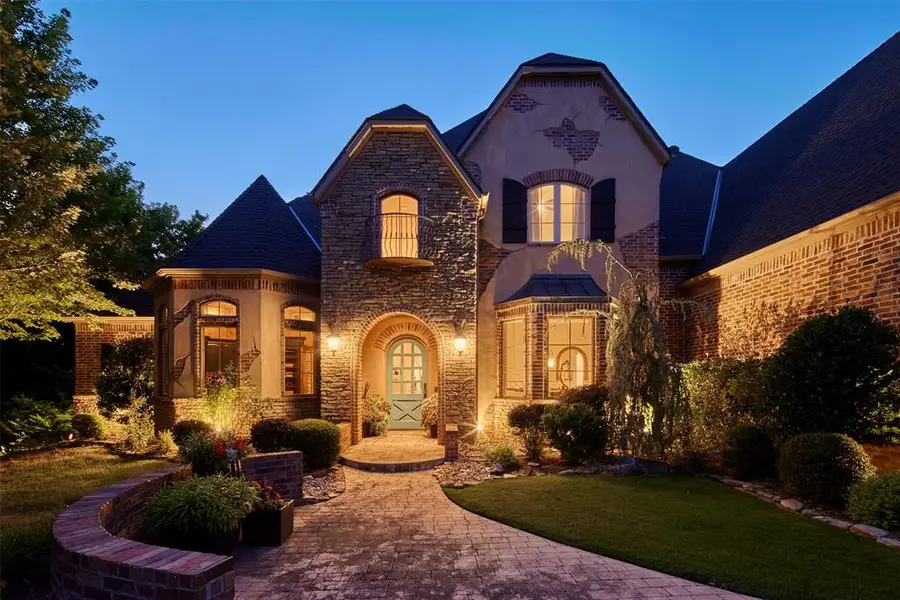 3325 Winding Creek Circle, Edmond, OK 73034 - #3