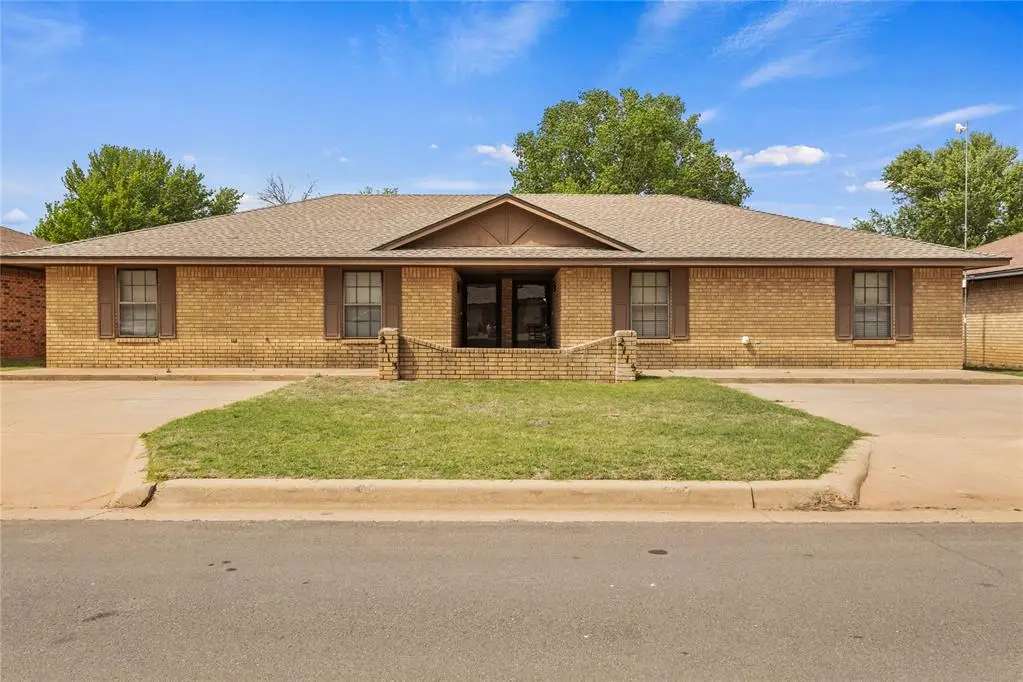 2113 Lynn Lane, Weatherford, OK 73096 - #1