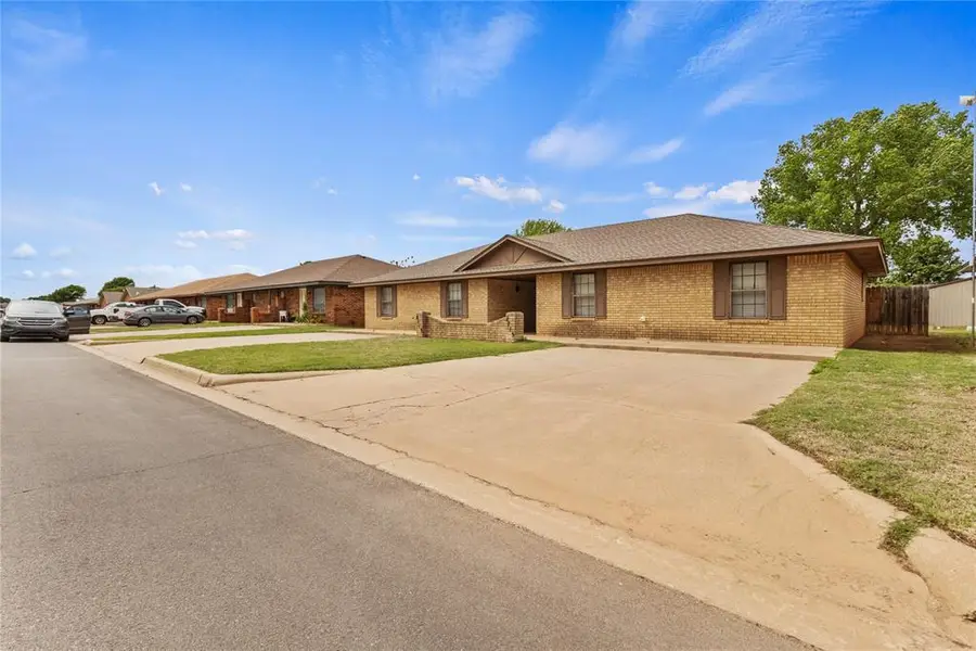 2113 Lynn Lane, Weatherford, OK 73096 - #2