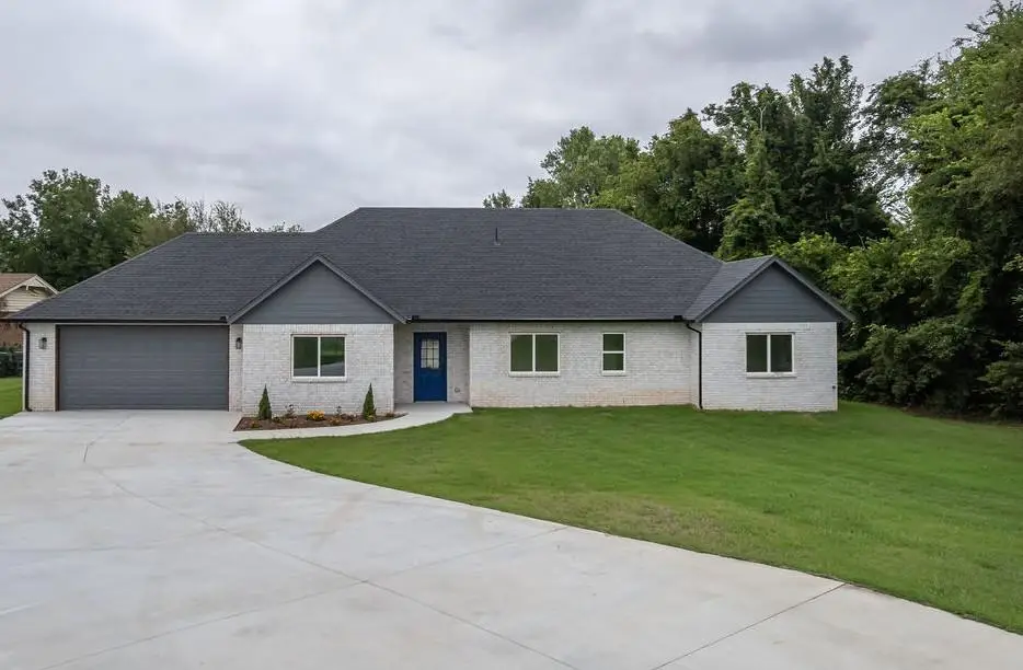 9717 NE 10th Street, Midwest City, OK 73130 - #1