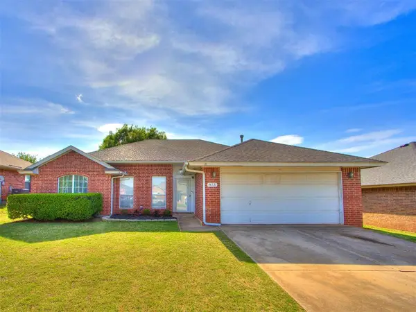 813 N Morgan Drive, Moore, OK 73160
