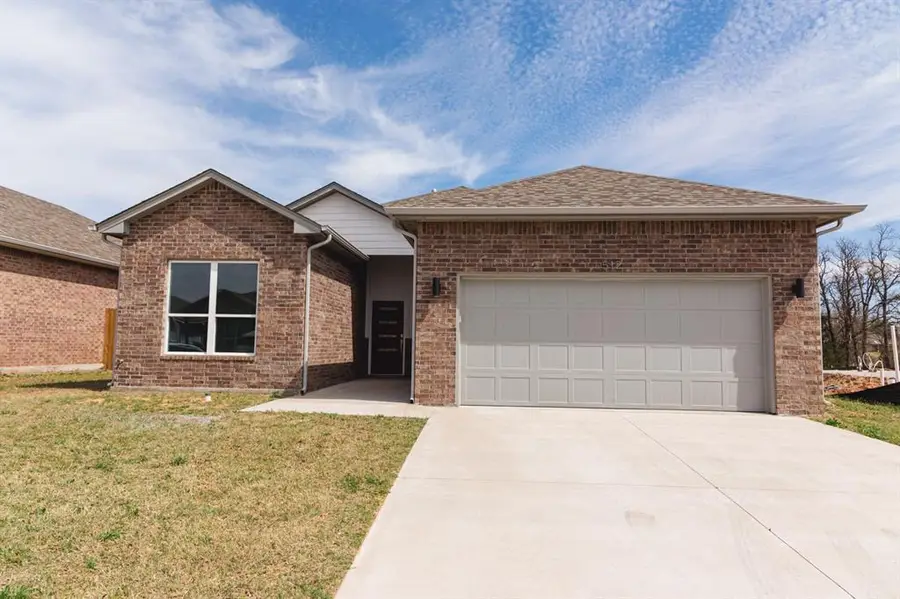 512 Remington Avenue, Jones, OK 73049 - #2