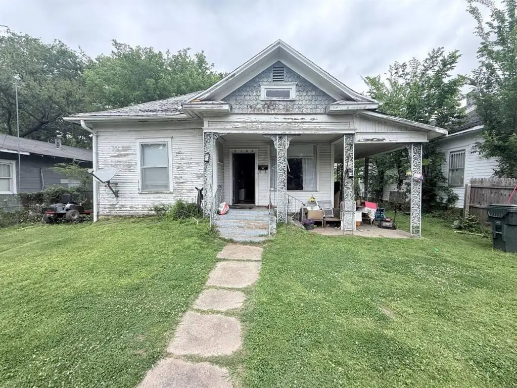 2106 Court Street, Muskogee, OK 74401 - #1