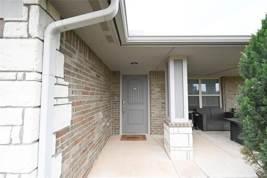 911 Sleepy Hollow Boulevard, Chickasha, OK 73018 - #3