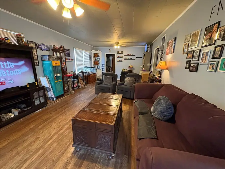 611 W Wood Street, Shawnee, OK 74801 - #2