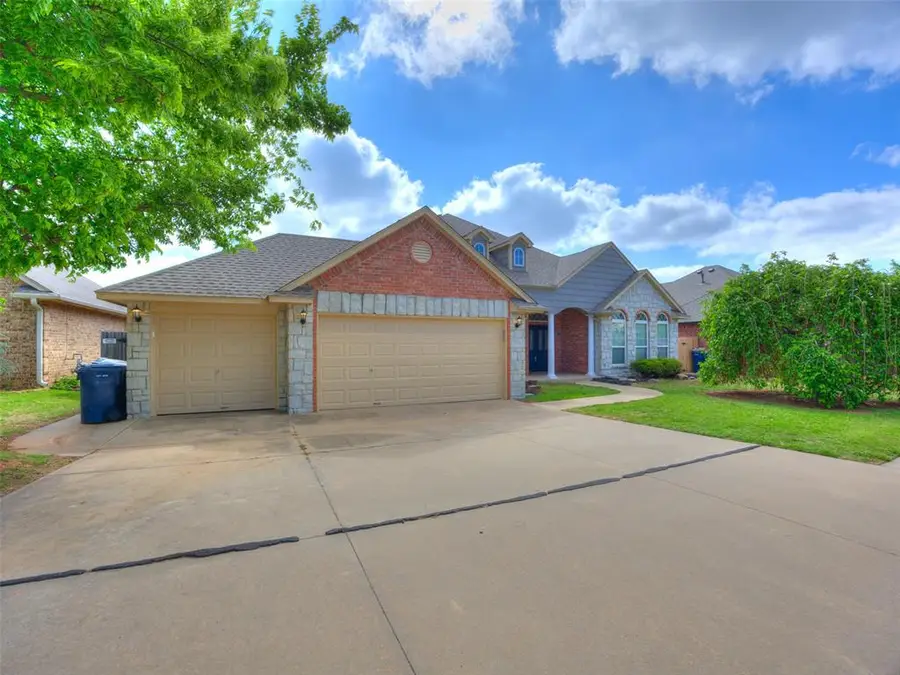 16108 Bravado Place, Edmond, OK 73013 - #2