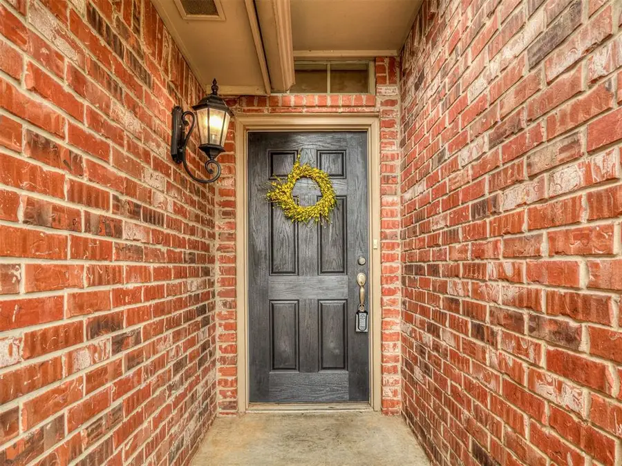 320 Madison Place Drive, Moore, OK 73160 - #3