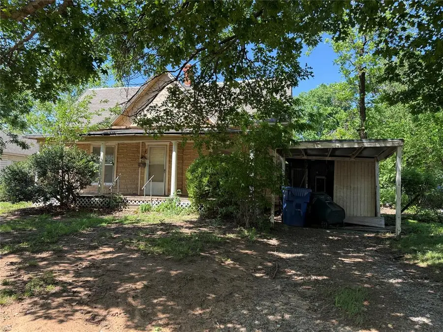 726 S 15th Street, Chickasha, OK 73018 - #2