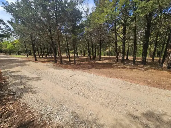 N Tract 2 Lakeview Drive, Guthrie, OK 73044