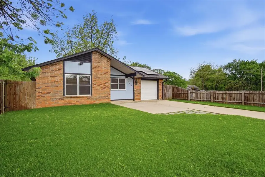 707 W 7th Street, Shawnee, OK 74801 - #3