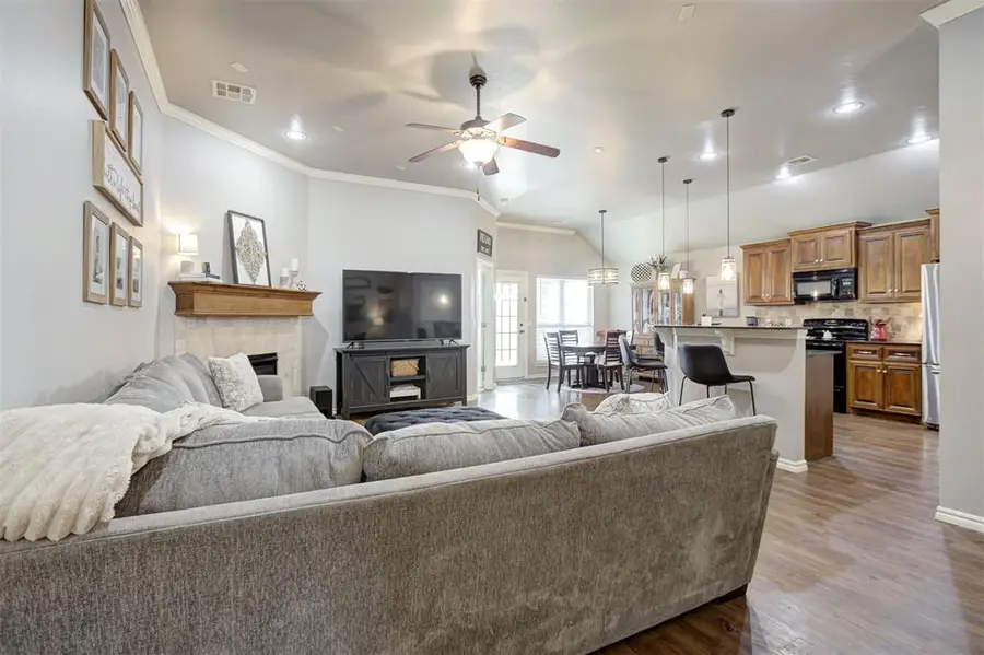 7520 Meadow Lake Drive, Yukon, OK 73099 - #2