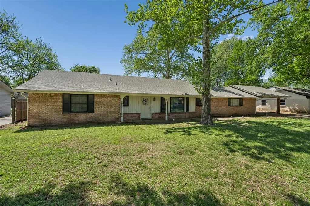 910 Mccall Drive, Norman, OK 73072 - #1