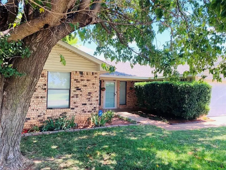 131 E Bonita Drive, Elk City, OK 73644 - #2