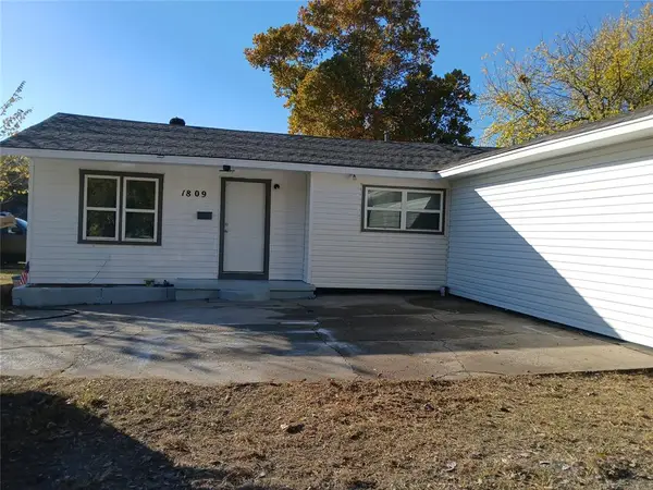 1809 W Willow Avenue, Duncan, OK 73533