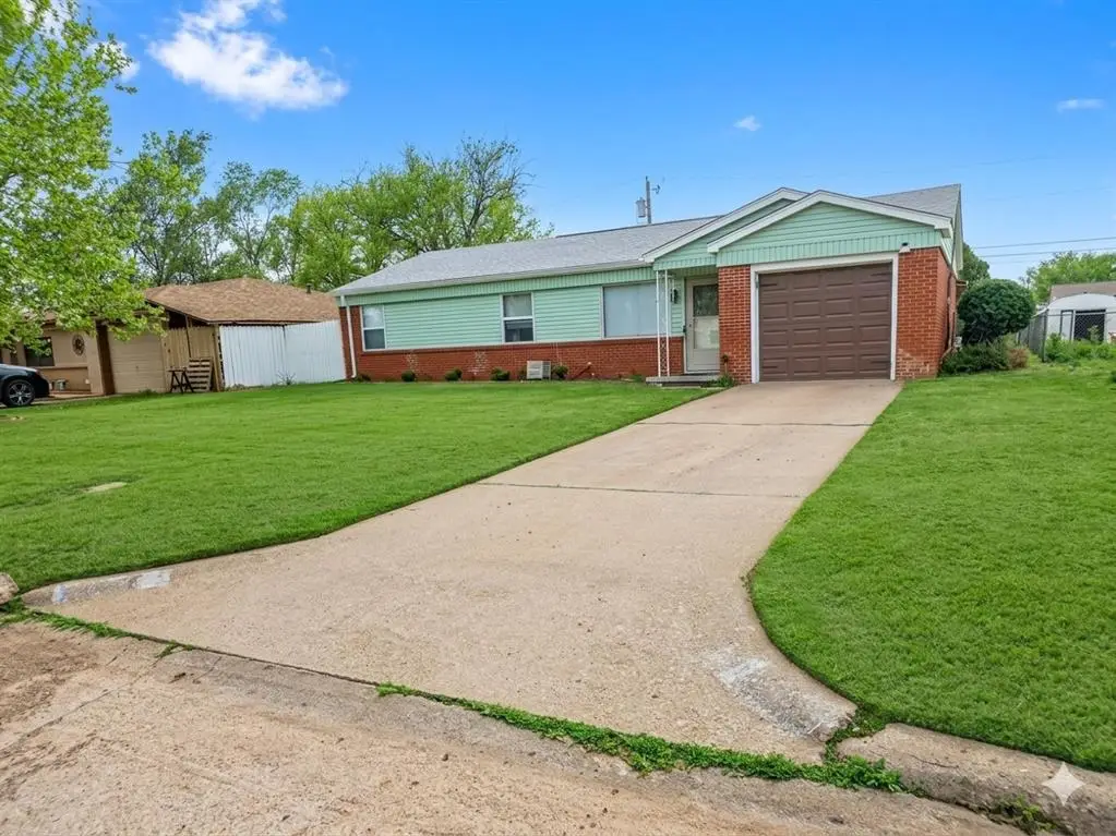 1017 Coe Street, Altus, OK 73521 - #1