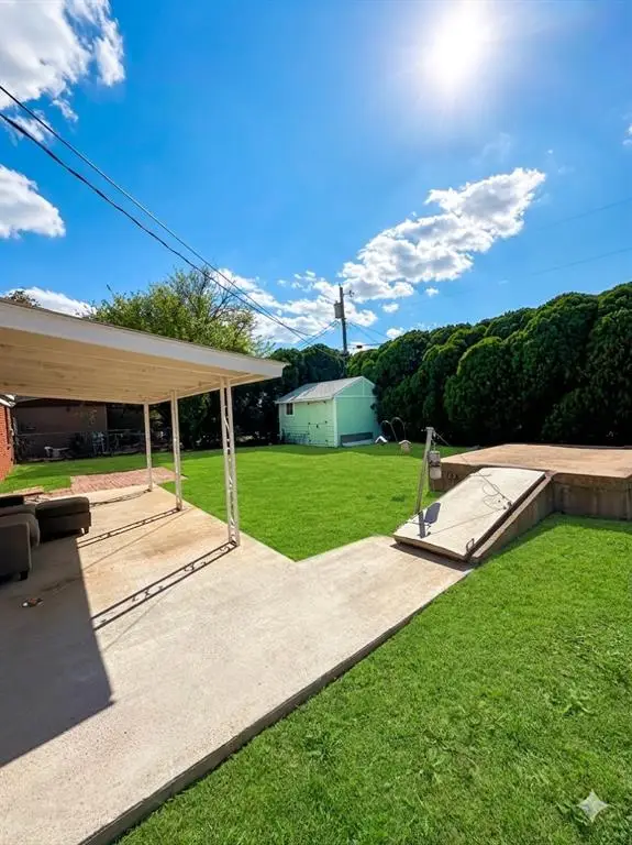 1017 Coe Street, Altus, OK 73521 - #3