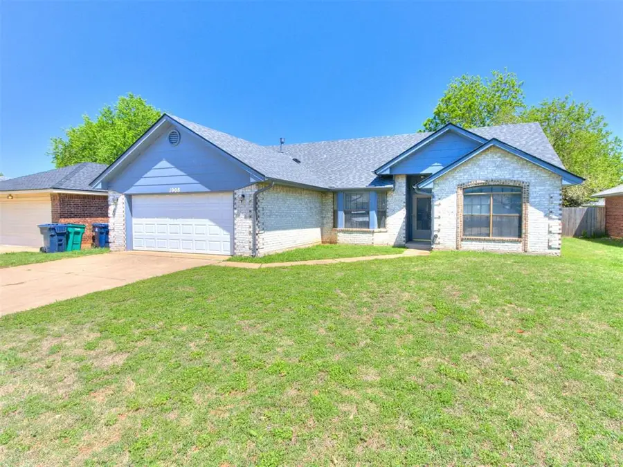 1008 Sennybridge Drive, Yukon, OK 73099 - #2