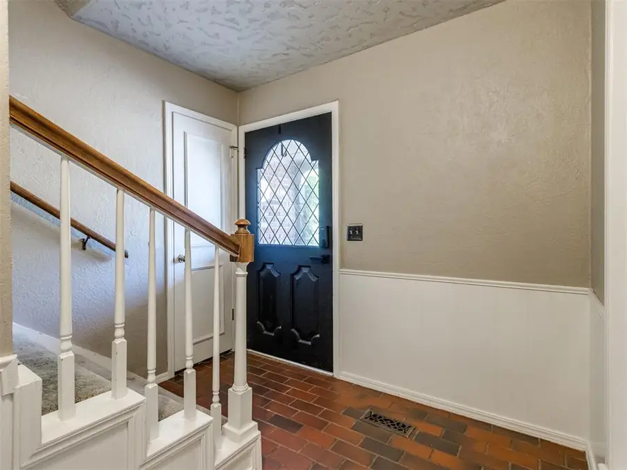 1301 Pine Oak Circle, Edmond, OK 73034 - #3